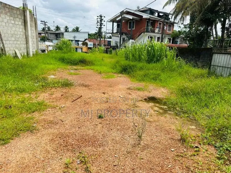 ( YS-1082) Highly Valuable Commercial Bare Land Sale in Athurugiriya