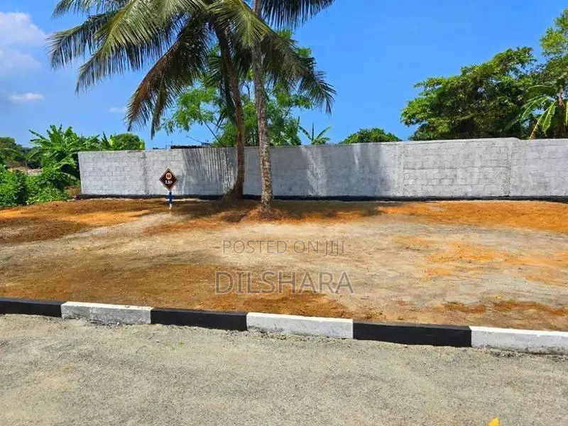 Welisara මහාබාගෙන් කොළඹ මීගමුව පාරට නුදුරින් වටිනා බිම් කොටසක්