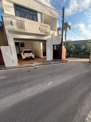 2 STORIES HOURS For SALE in MALEBE