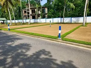 Athurugiriya main town area suparb land for sale