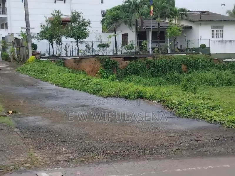 HOUSE for SALE in MALEBE TWON
