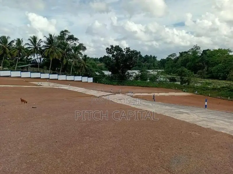 Highlel road face land plot kosgama