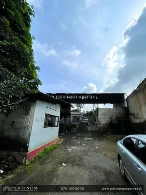 20.8P Commercial Land With Warehouse For Sale Nugegoda Thalapathpitiya