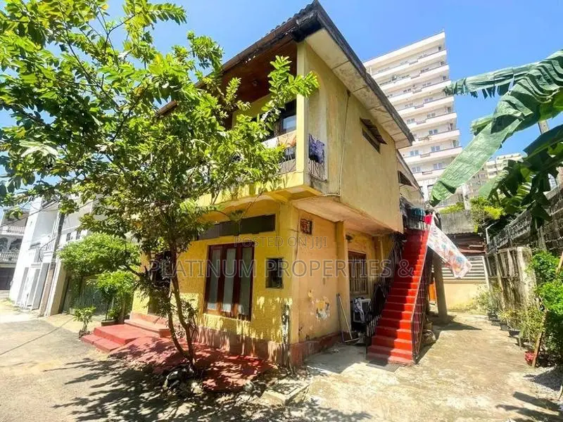6P Premium Land With 2-Story House For Sale In Colombo 06 Wellawatta