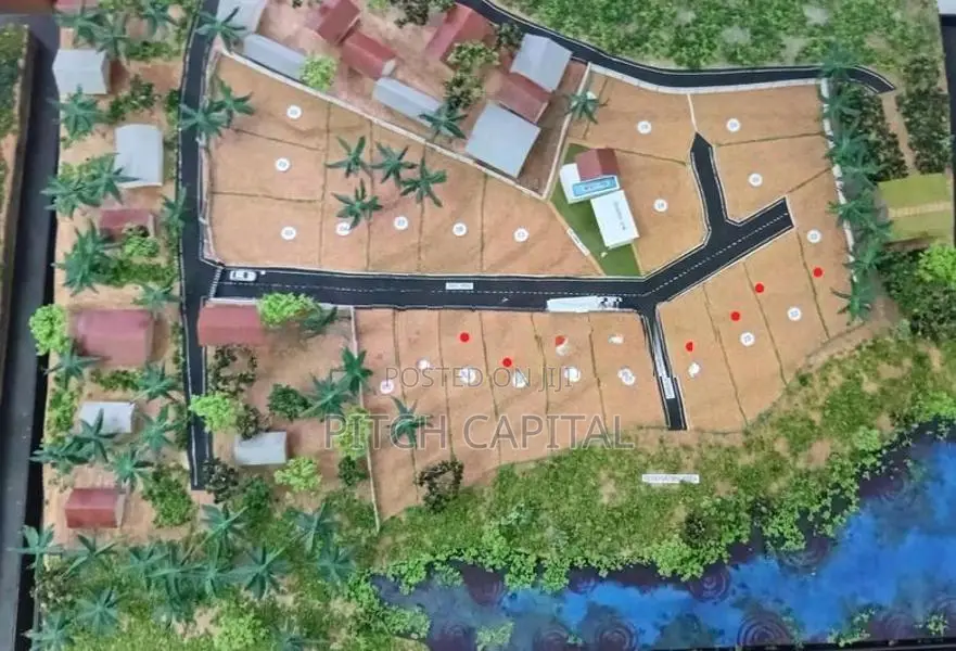 Highlel road face land plot kosgama