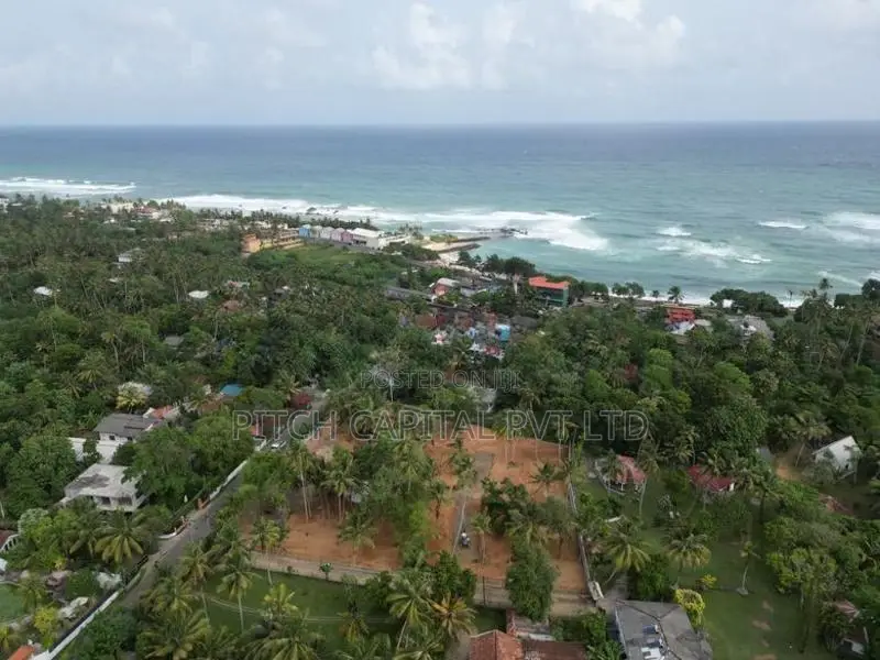 MidiGAMA සංචාරක පුරවරයෙන් අගනා බිම්කොටස් කිහිපයක් විකිණීමට