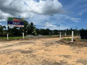 කහතුඩුව පොල්ගස්ඕවිට සුපිරි බිම් කොටස්