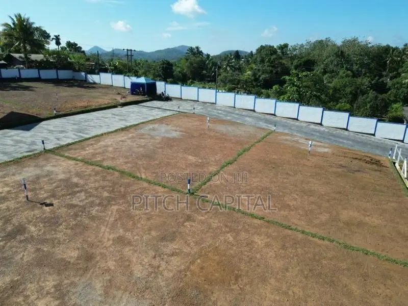 කළුඅග්ගල ප්‍රදේශයෙන් අගනා ඉඩමක්