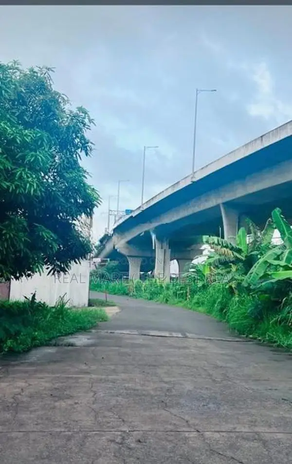 PELIYAGODA : 45 PERCHES COMMERCIAL LAND FOR SALE