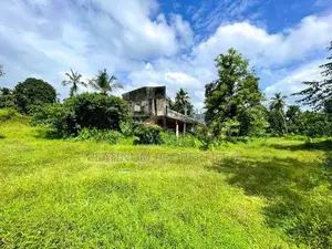 High-level Road Facing 213 Perch Land For Sale In Padukka Meepe
