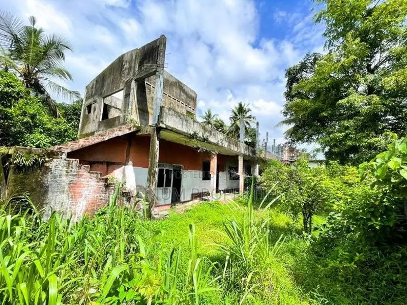 High-level Road Facing 213 Perch Land For Sale In Padukka Meepe