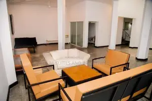 22 Perches - Furnished House for Rent HL38333 Colombo 05