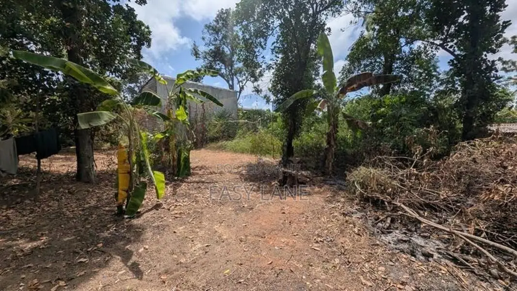 ජාඇල ඒකලින් වටිනා නේවාසික බිම්කොටසක් / YS 14001