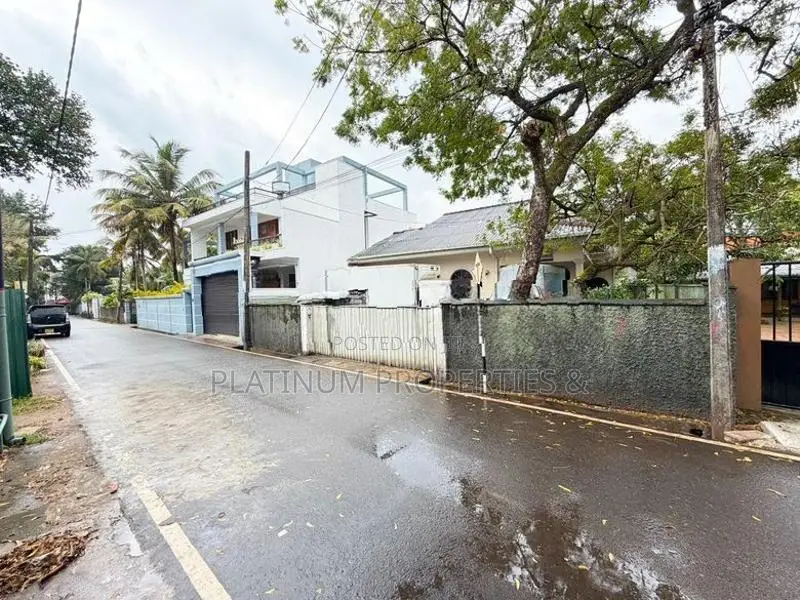 QUICK SALE: 20P Land with 2S House For Sale Piliyandala Miriswatta Jun