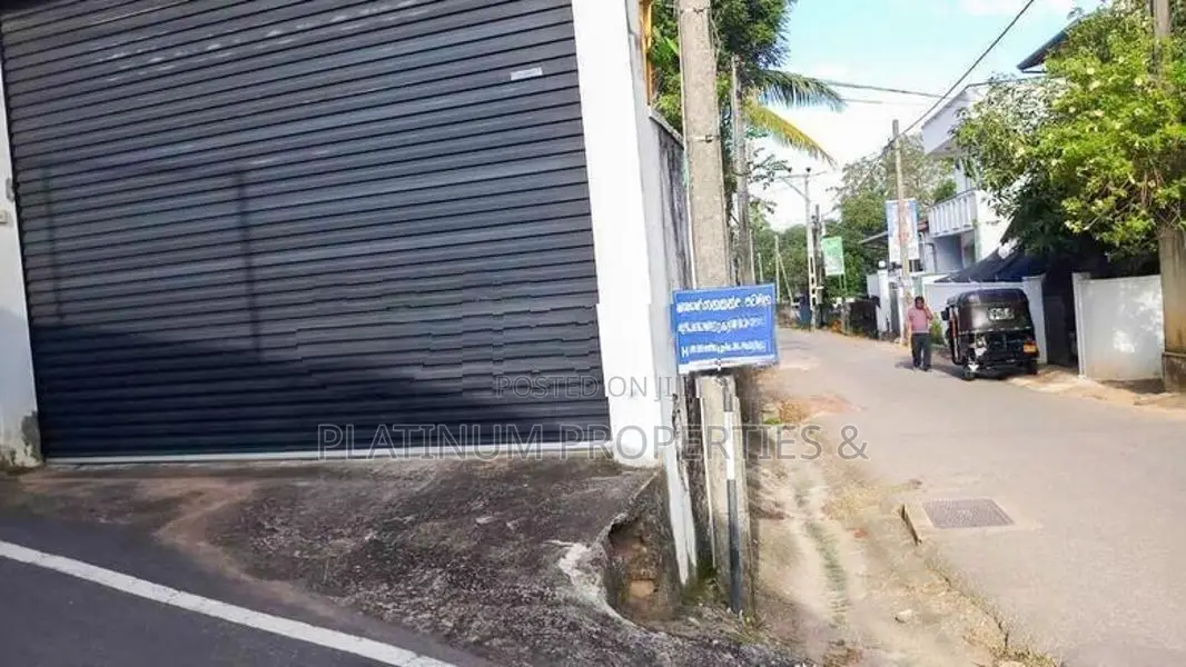 6 P Land for Sale in Battaramulla Koswatta