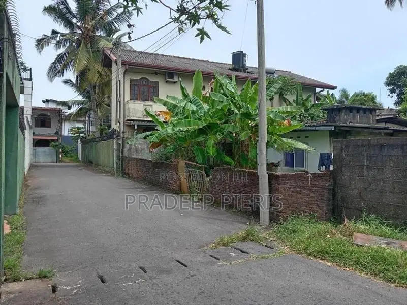 Land for Sale in Boralasgamuwa Town