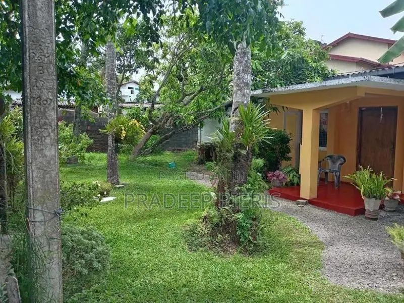 Land for Sale in Boralasgamuwa Town