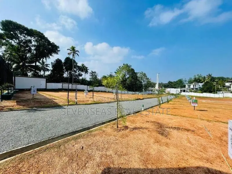 Super Residential Land Plots for Sale in Athurugiriya
