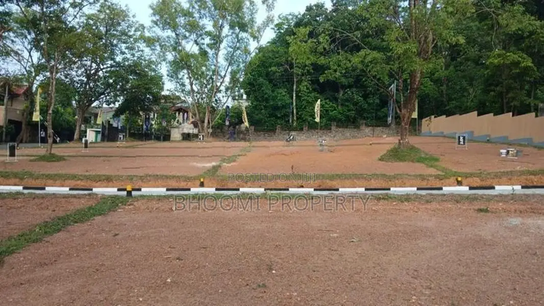 Athurugiriya Land Plots for Sale