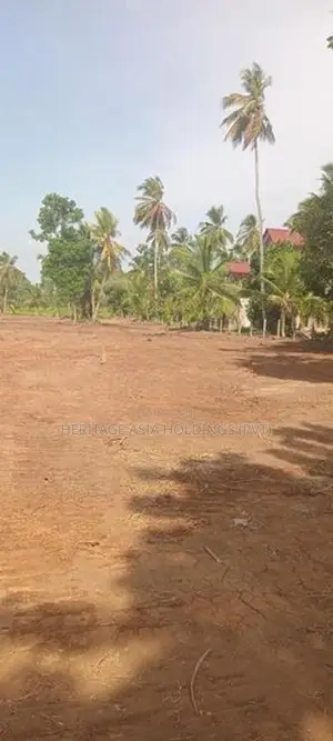 අනුරාධපුරයෙන් ඉඩමක්