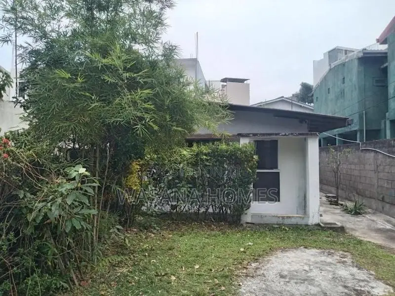 Land with Single Story House for Sale Dehiwala