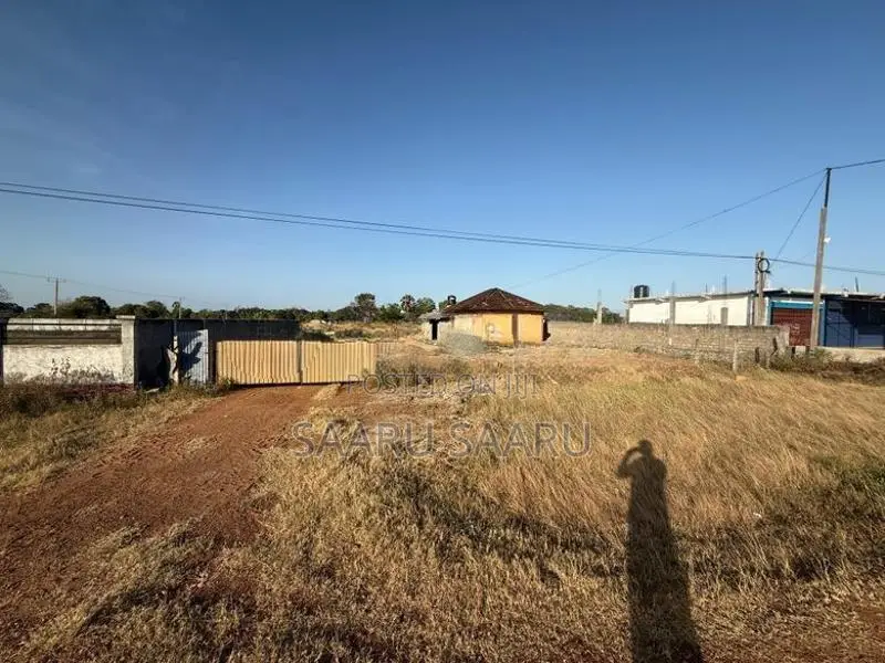 Land with House Sale Vavuniya