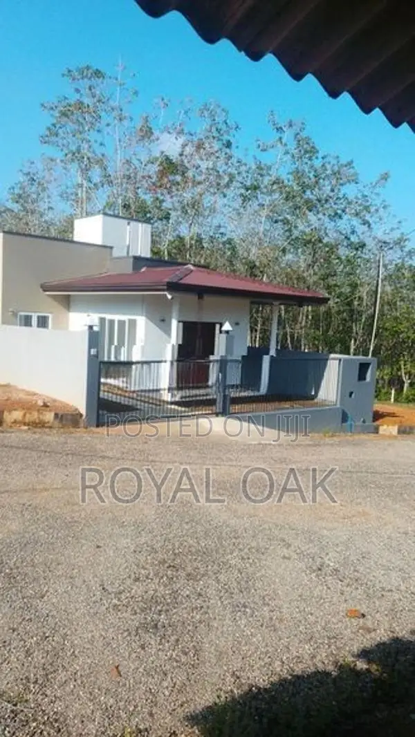 මීගොඩ ආටිගලින් ඉඩමක්