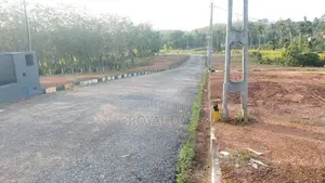 මීගොඩ ආටිගලින් ඉඩමක්