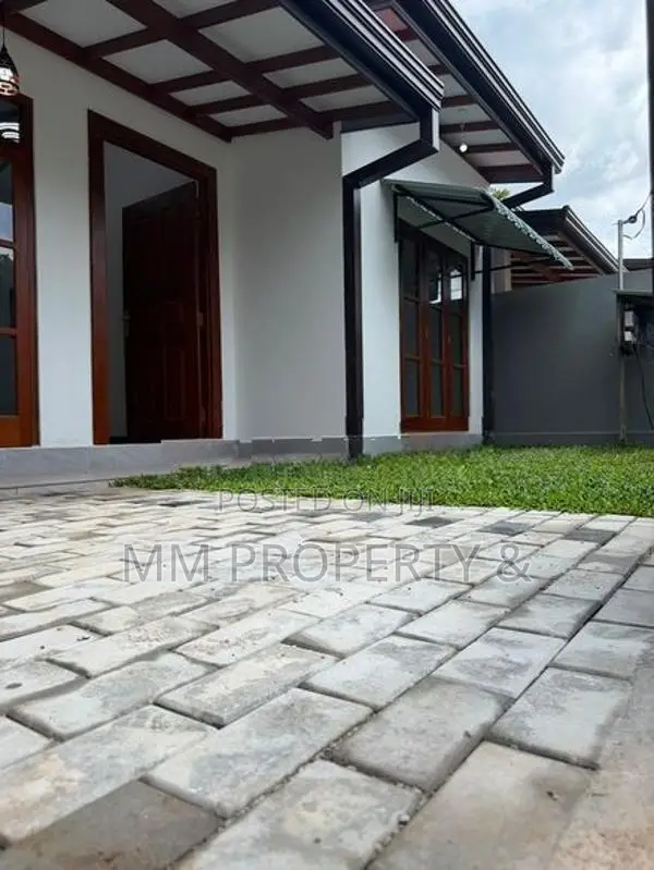 Brand New Modern House Sale in Godagama Homagama