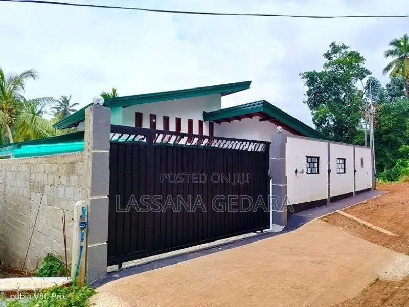 Beautiful Location with Brand new Single House for sale in Ragama