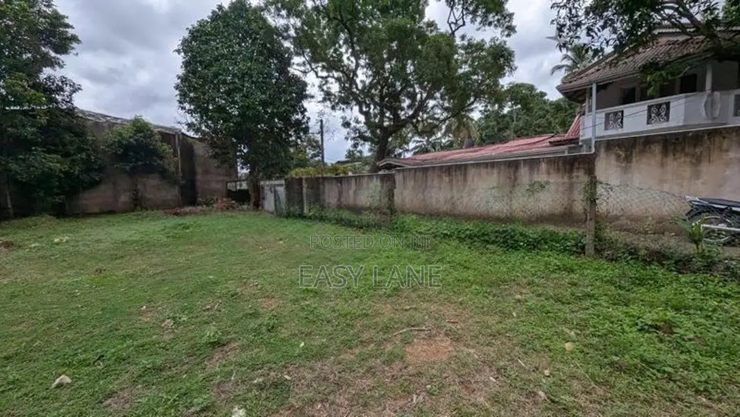 Land for Sale in Makola - CA 14592