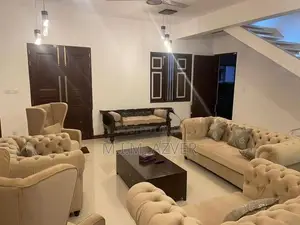 Luxury House for Sale in Kount Lavinia