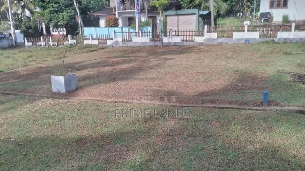 Land for Sale in Athurugiriya