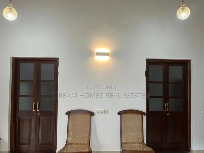 18 Perches Single-Storey Villa House for Rent – Thalawathugoda