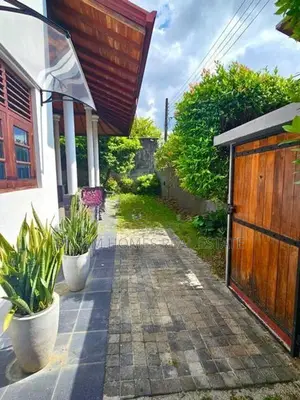 Modern 2-Storey House for Sale in Thalawathugoda – Dolalanda Gardens