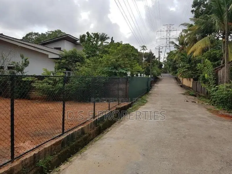 13 Perches Land for Sale Walking Distance Palawatta Junction