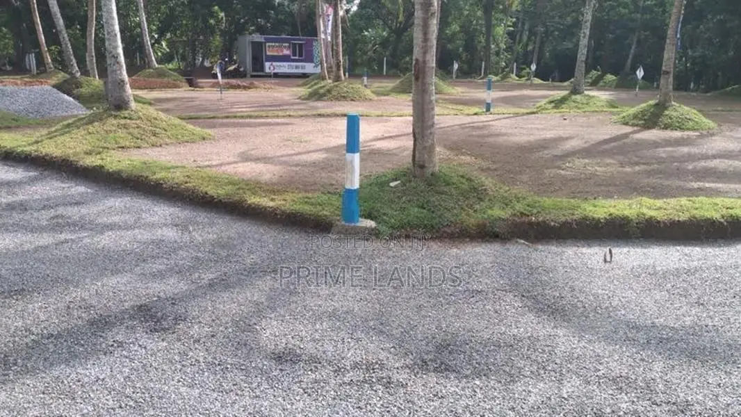 Athurugiriya Residential Land for Sale in Boralugoda Rd