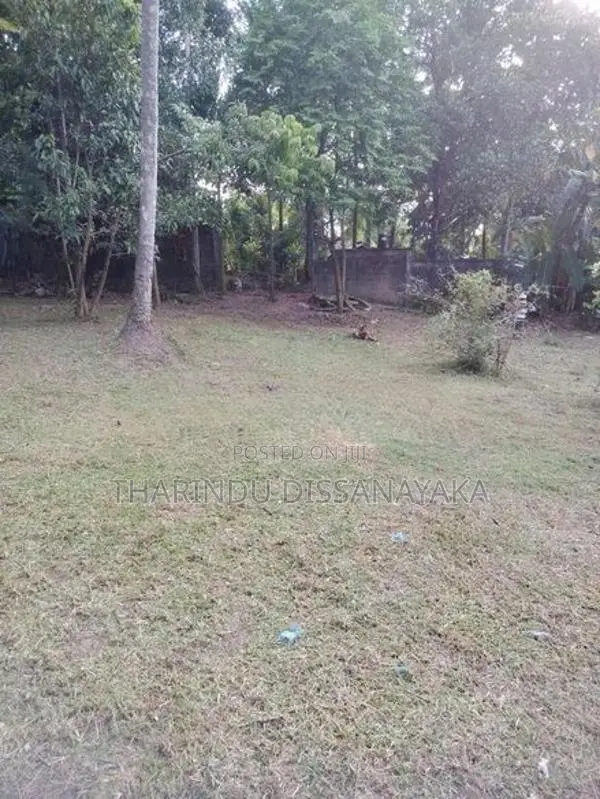 Land for Sale in Kadawatha