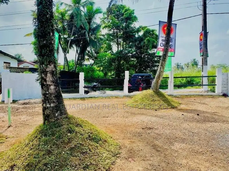 Luxury Land Plots for Sale in Athurugiriya