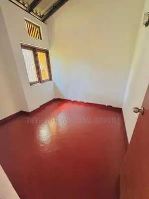 House for Sale in Athurugiriya – Peaceful Residential Location