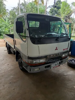 Mitsubishi Canter 1991 Off white