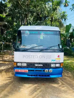 Toyota Coaster 1990 Bus (Used)