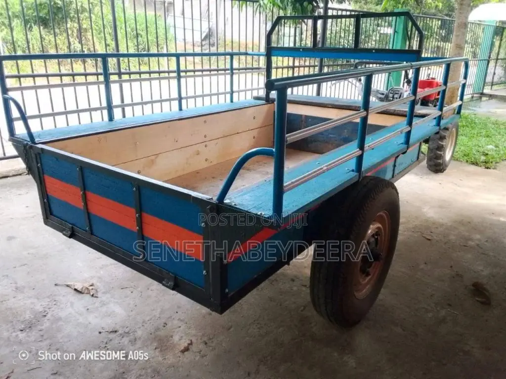 Kubota K700 2010 Tractor (Used)