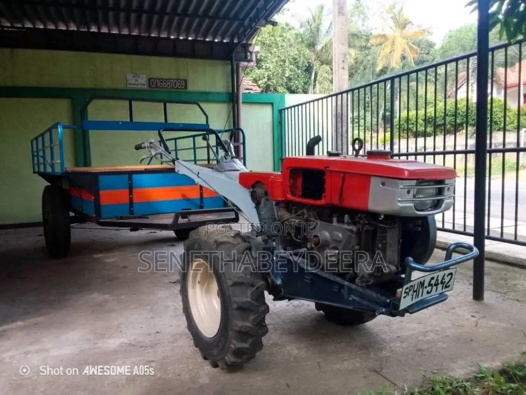 Kubota K700 2010 Tractor (Used)