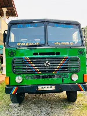 Ashok-Leyland Tipper 1999 Lorry (Used)