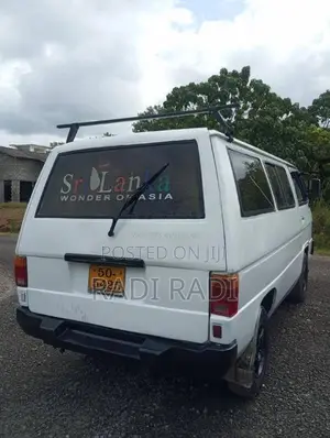 Mitsubishi L300 1983 Van (Used)