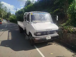 Tata Tata 1993 Lorry (Used)