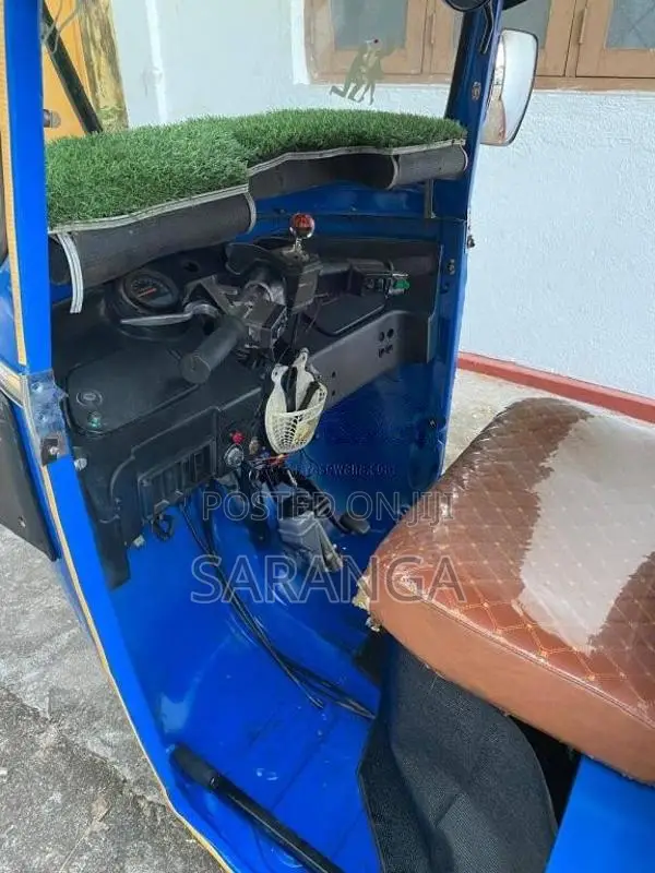 Bajaj Re 2011 Three Wheel (Used)