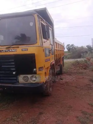 Ashok-Leyland Tipper 1613 2011 Lorry (Used)