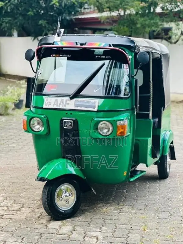 Bajaj RE 205 2012 Three Wheel (Used)